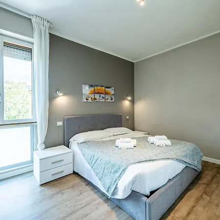 Apartmán Homiday- Light Flat - Free Parking *