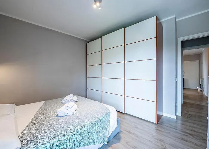 Apartmán Homiday- Light Flat - Free Parking