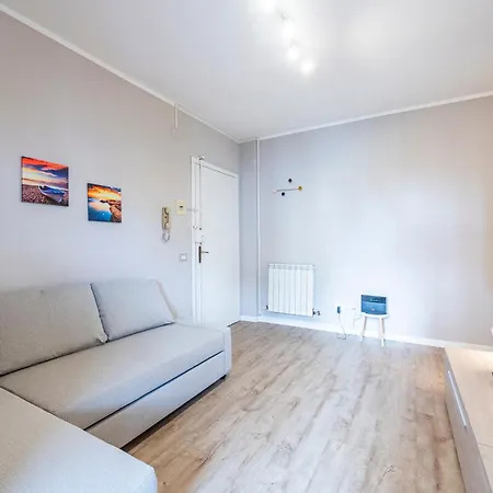 Homiday- Light Flat - Free Parking